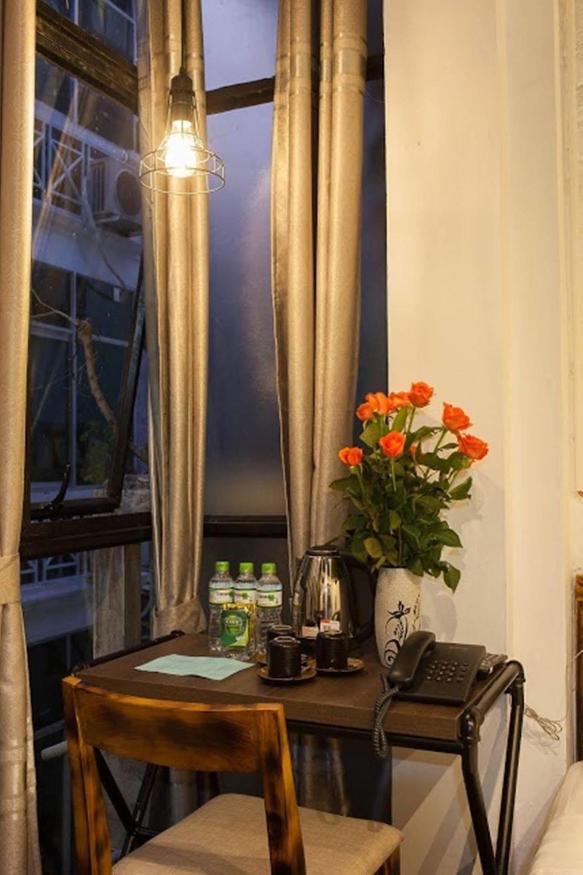 Luxury Backpakers Hotel Hanoi Esterno foto