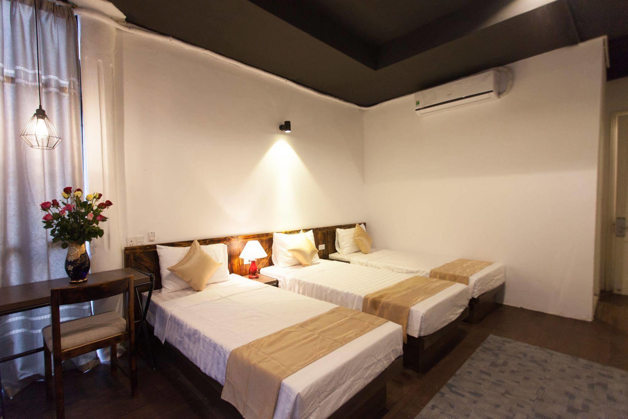 Luxury Backpakers Hotel Hanoi Esterno foto