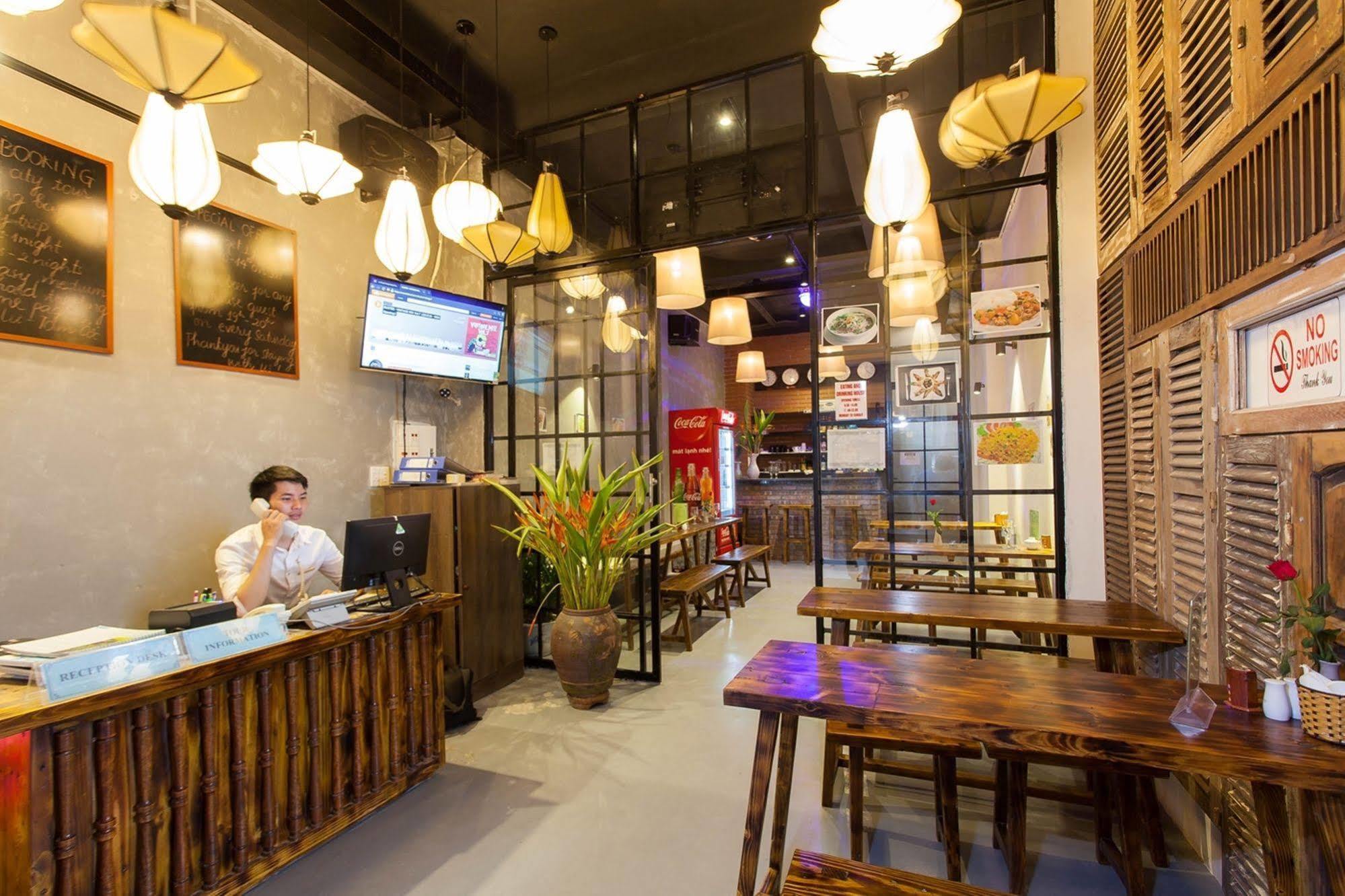 Luxury Backpakers Hotel Hanoi Esterno foto